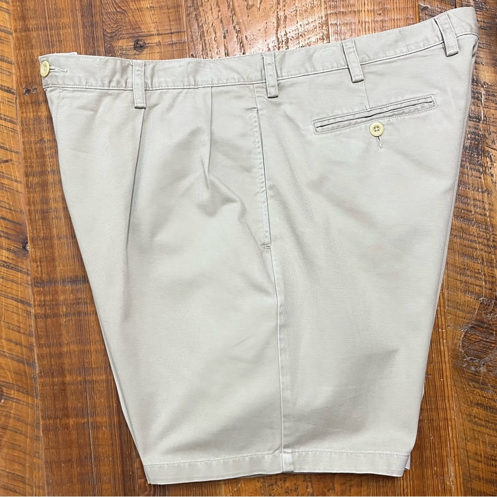 Men’s Nautica Pleated Front Khaki Shorts, Size 38 - Picture 6 of 12